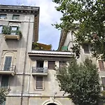 Domus Amica Guest house *