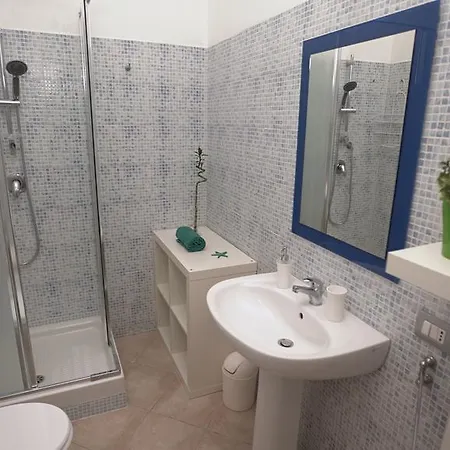 Domus Amica Pensión *